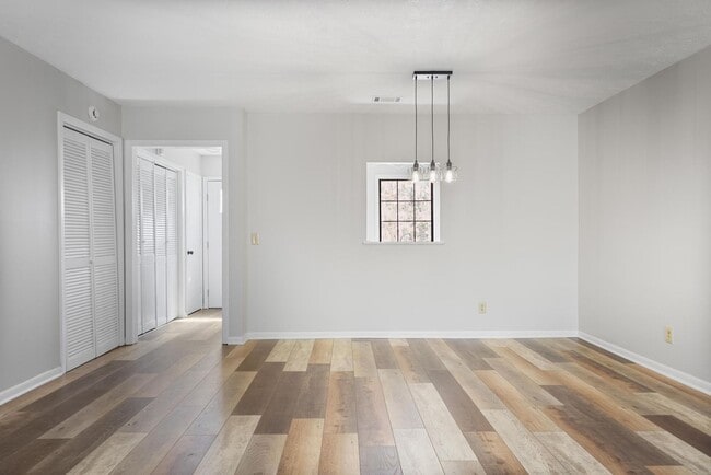Building Photo - West Georgia Town Home for Rent