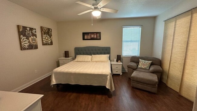 Building Photo - 412 Waterside Cir