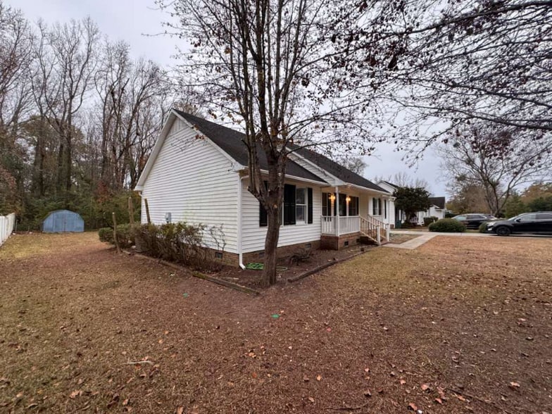 Building Photo - 3061 Sweetpine Ln