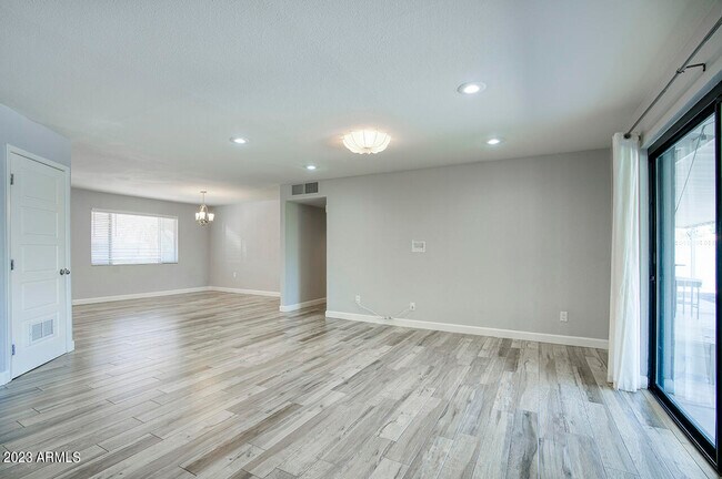 Building Photo - 4013 N 81st St