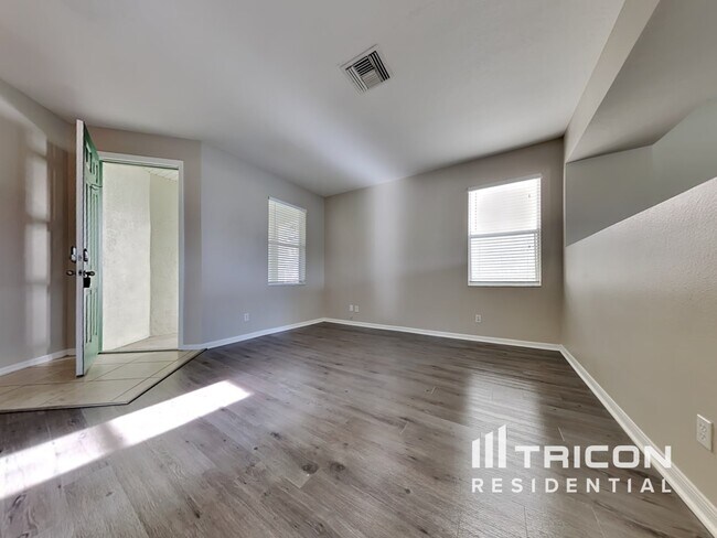 Building Photo - 32240 Fish Hook Loop Wesley Chapel FL