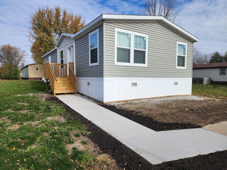 Building Photo - 17 Video Ct