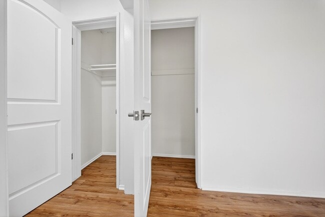 Interior Photo - 6944-6954 Coldwater Canyon Ave