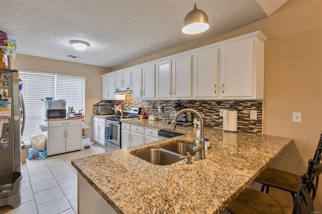 Building Photo - 105 Foxwood Ct