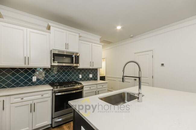 Building Photo - 3 Bedroom 2.5 Bath In Buckshire of Summerville