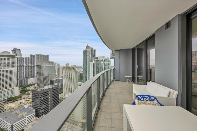 Building Photo - 1000 Brickell Plaza