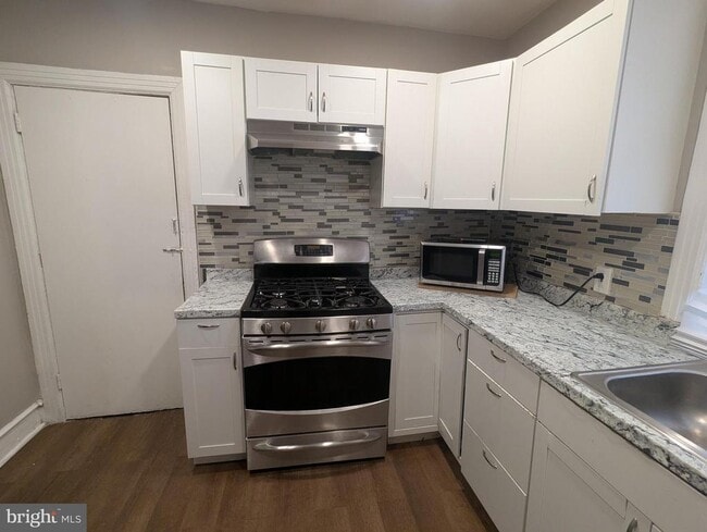 Building Photo - 2747 N Judson St