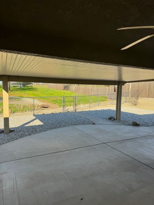 Building Photo - Beautiful 4 Bedroom in Cottonwood