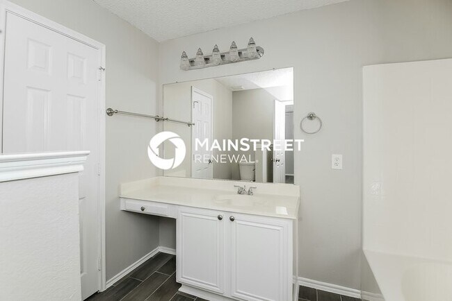 Building Photo - 3 Bedroom Pet-Friendly Home in Fort Worth,...