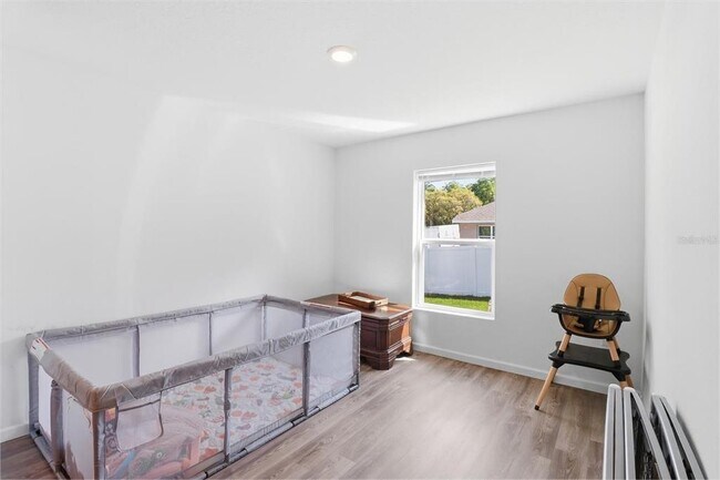 Building Photo - 8361 N Elkcam Blvd