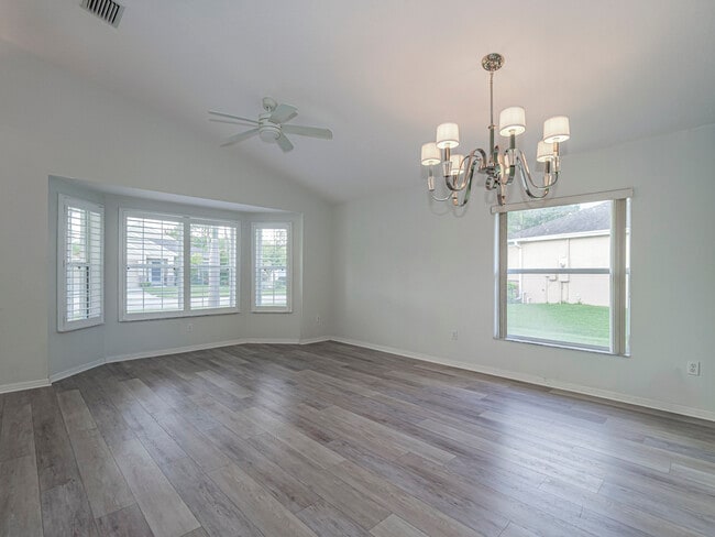 Building Photo - 105 Briarcliff Cir