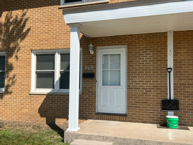 Building Photo - 605 Hood St