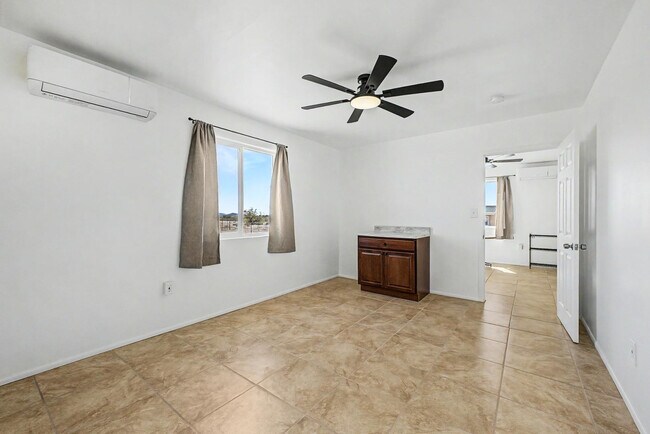 Building Photo - 34233 W Sahuaro St