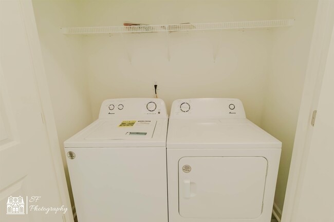 Building Photo - 151 Crescent Wy