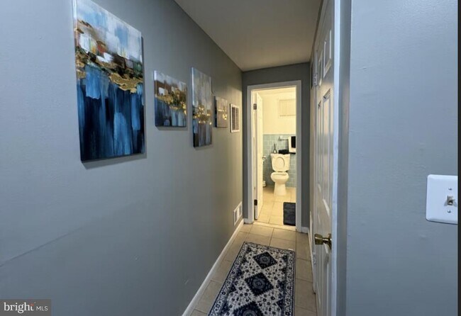 Building Photo - 5710 Dannys Pl