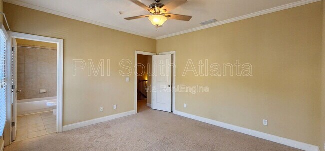 Building Photo - 106 Lexington Village