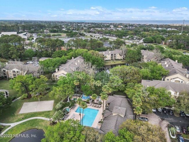 Building Photo - 19 Arbor Club Dr