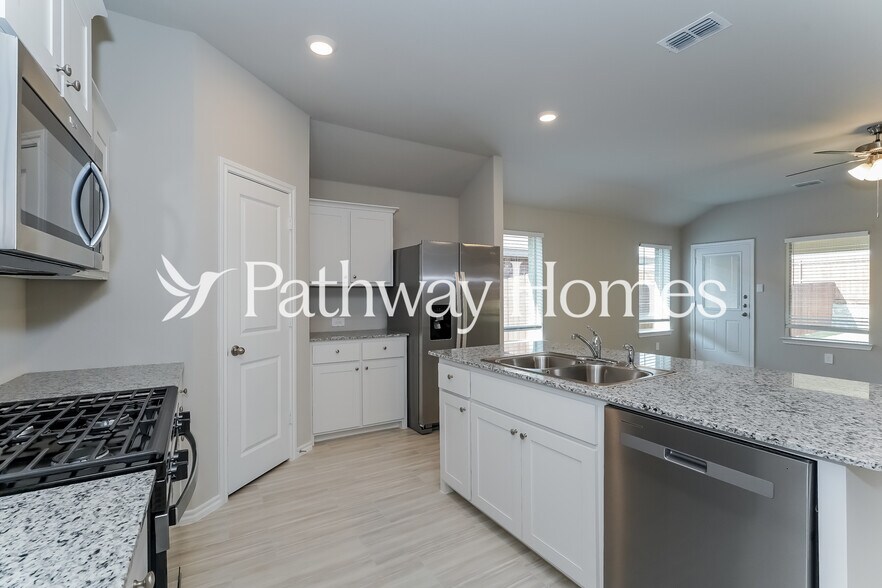 Building Photo - 8513 Coffee Spgs Dr