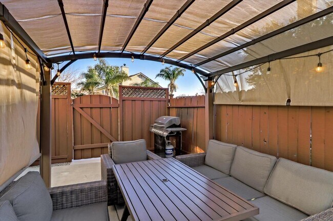 Building Photo - 1437 Promenade Cir