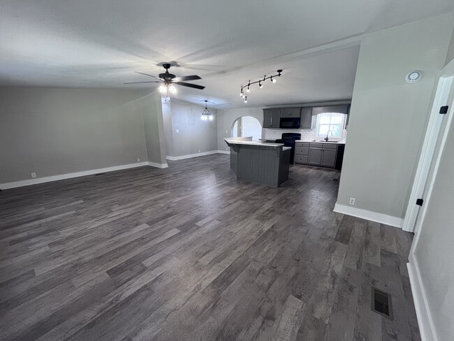 Building Photo - 2584 Black Jack Rd