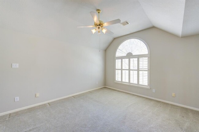 Building Photo - 19230 Canyon Bay Dr