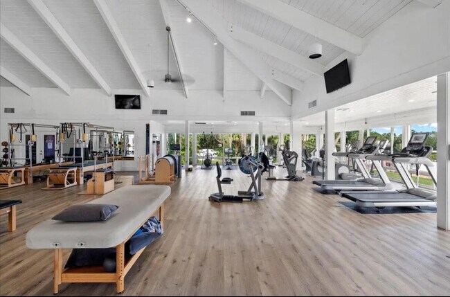 Building Photo - 13321 Polo Club Rd