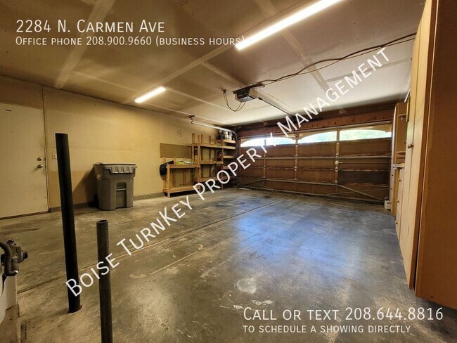 Building Photo - 2284 N Carmen Ave