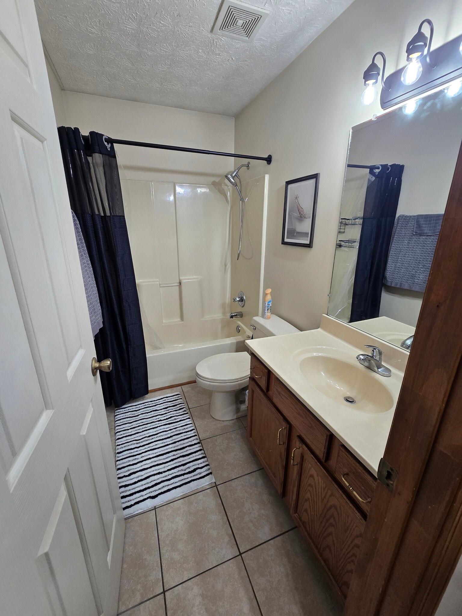 Building Photo - 302 Timothy Way