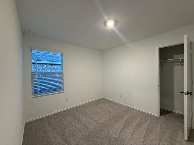 Building Photo - 17704 Sage Thrasher Dr