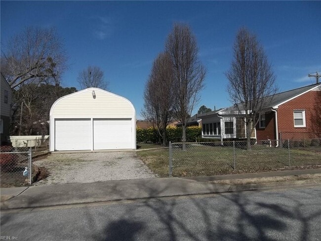 Building Photo - 411 Big Bethel Rd