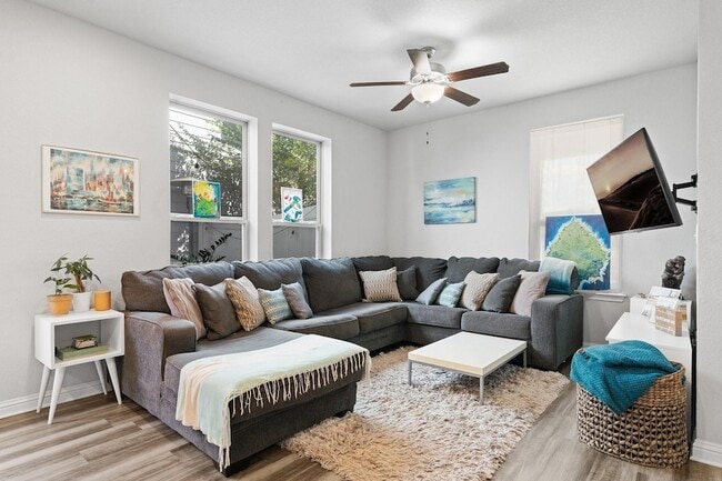 Building Photo - 8002 Mandela Bend