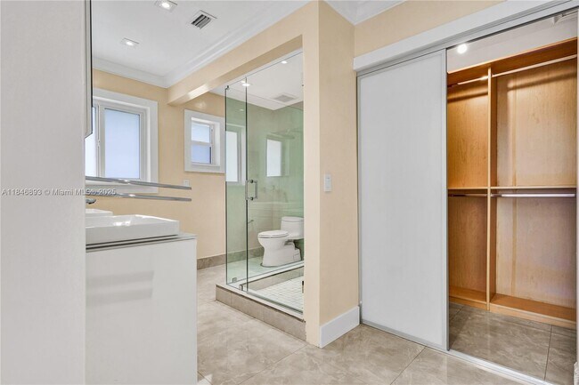 Building Photo - 7620 SW 164th St