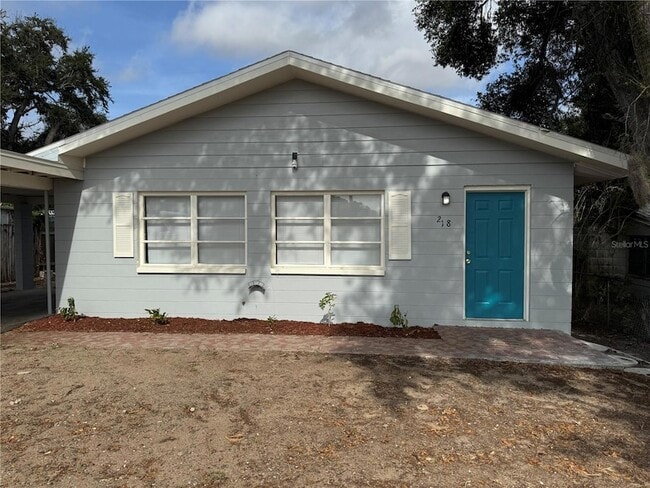 Building Photo - 218 W 4th St