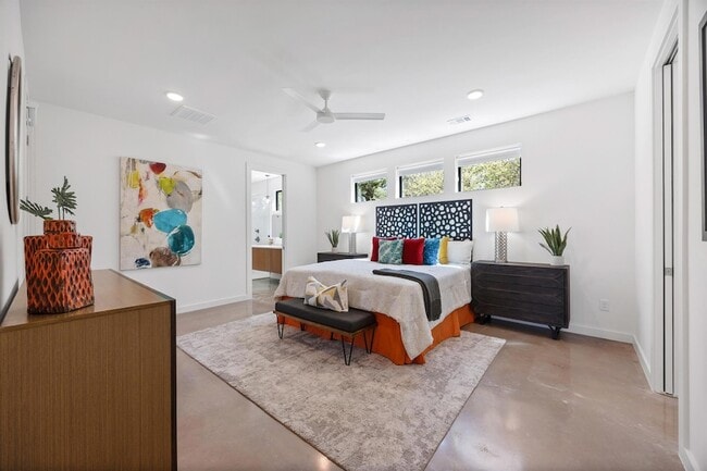 Building Photo - 480A Starlight Village Unit