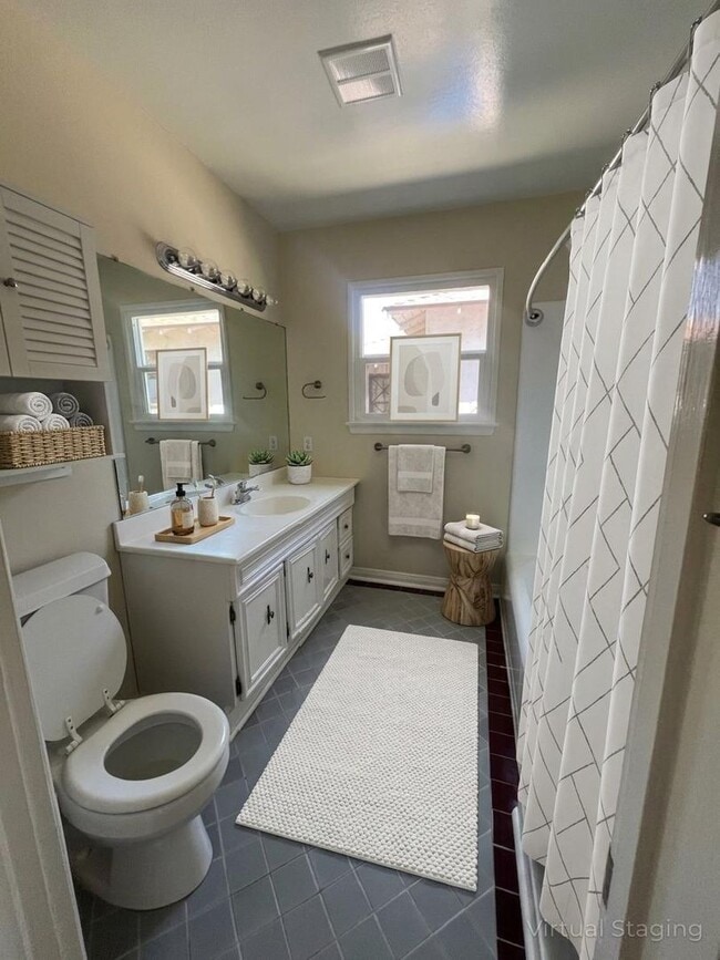 Building Photo - Charming 3 Bedroom 2 Bathroom Van Nuys Pool Home! Ready For Move-In!