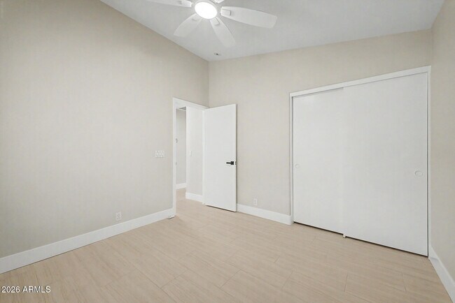 Building Photo - 1439 E Flint St