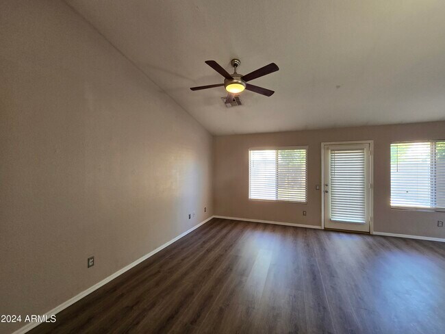Building Photo - 27 N Pueblo St