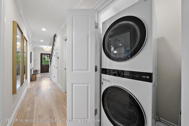 Building Photo - 360 Seaspray Ave