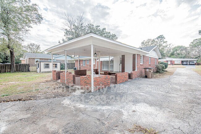 Building Photo - 4361 Montclair Cir E