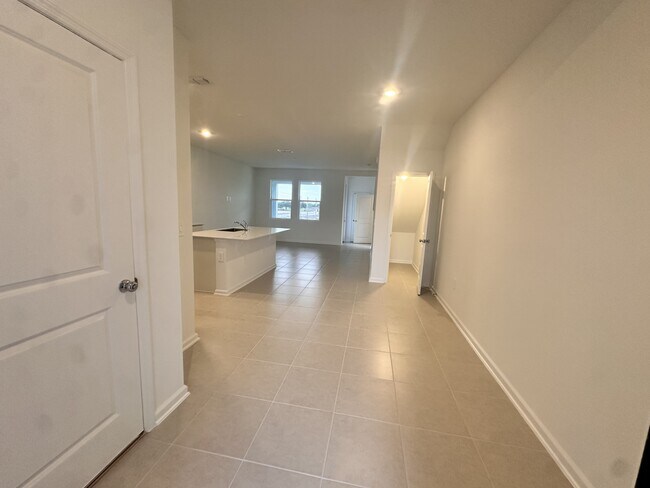 Building Photo - 2423 Bevel Ln