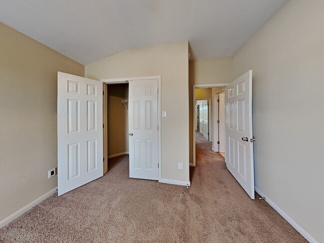 Building Photo - 5702 Ranch Prairie Tr