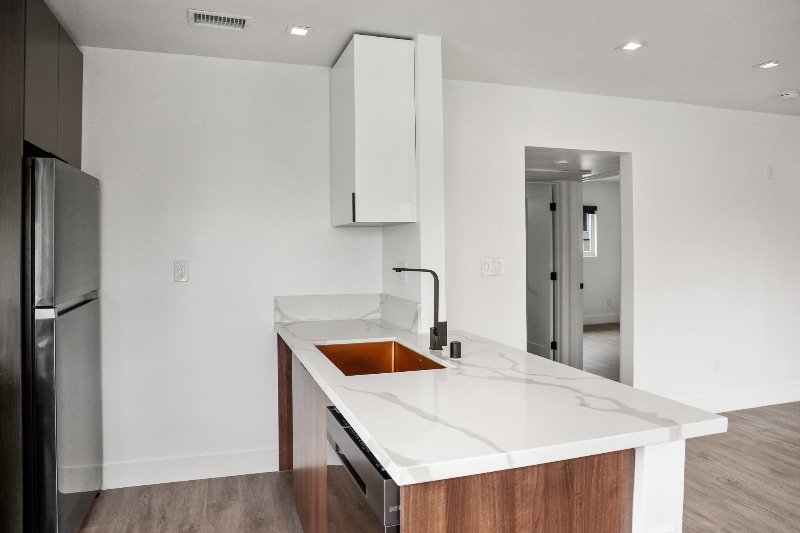 Building Photo - 701 N Hill Pl