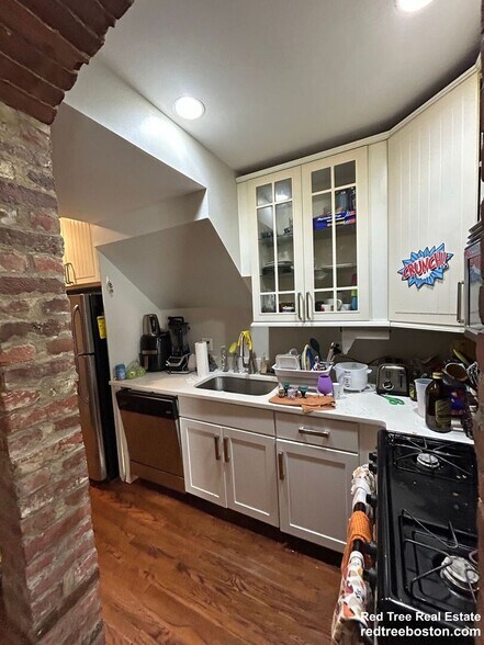 Building Photo - 777 Parker St