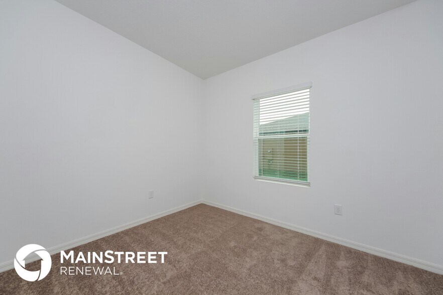 Building Photo - 104 Hidden Lk Lp