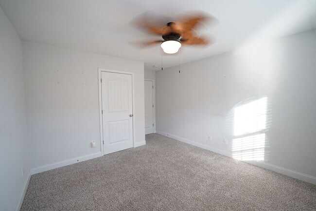 Building Photo - 363 Coconut Dr