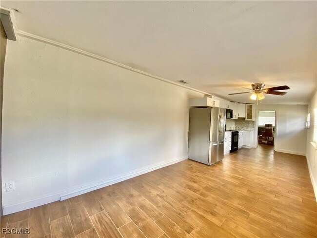 Building Photo - 106 Leeland Heights Blvd W