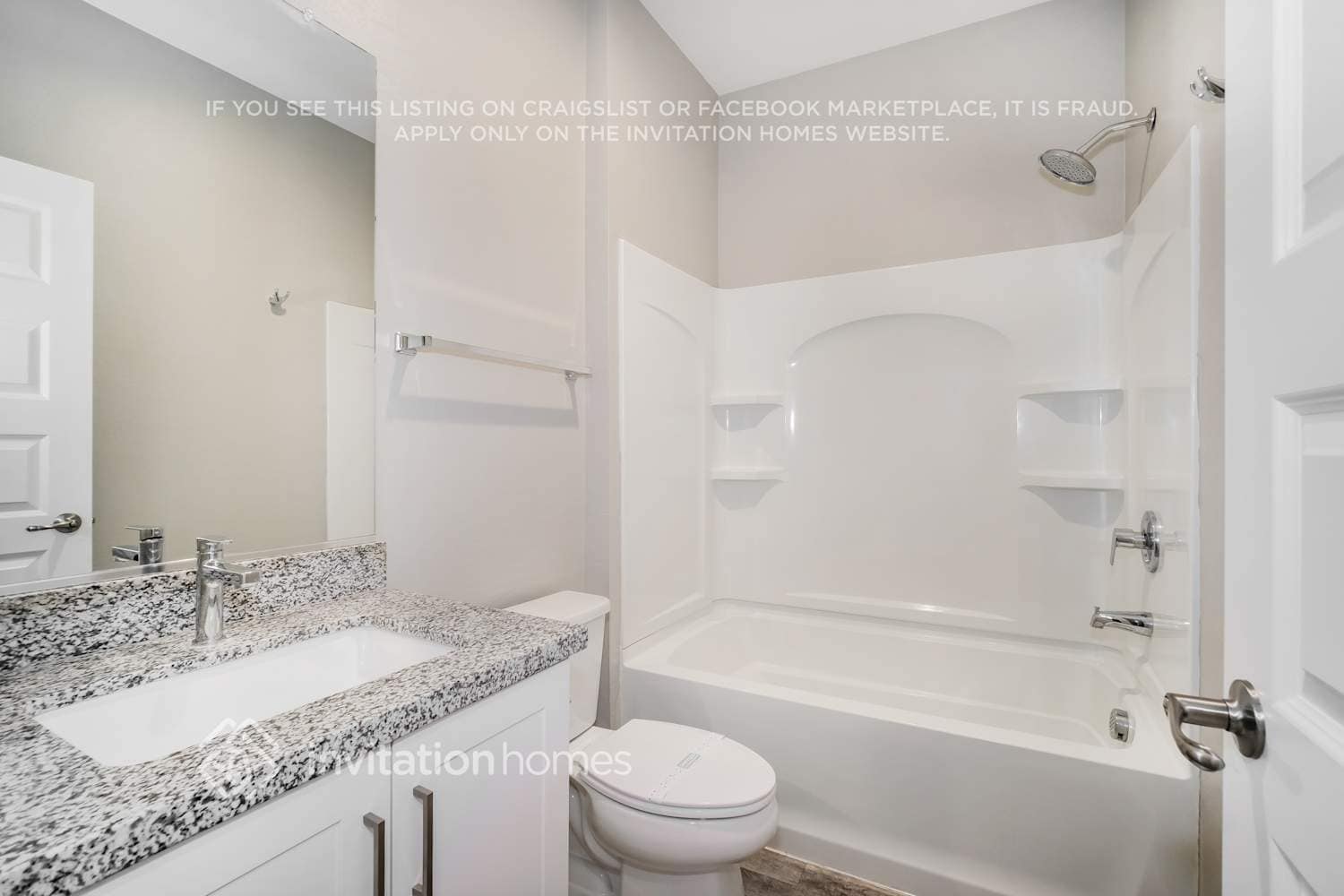 Building Photo - 18912 W Reade Ave