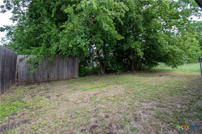 Building Photo - 3402 Toledo Dr