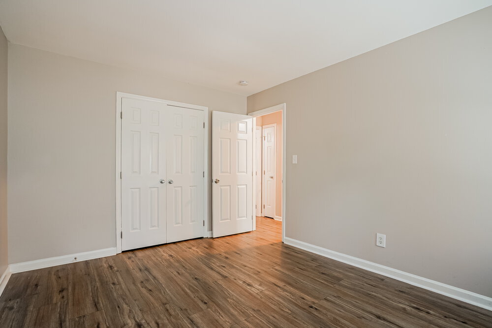 Building Photo - 100 Remington Woods Dr