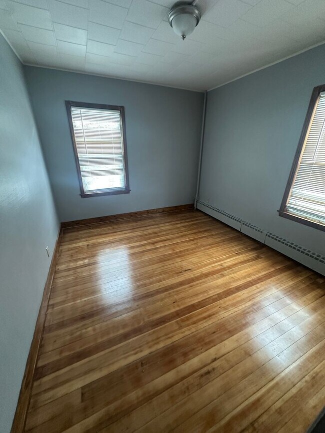 Building Photo - 43 Prospect St